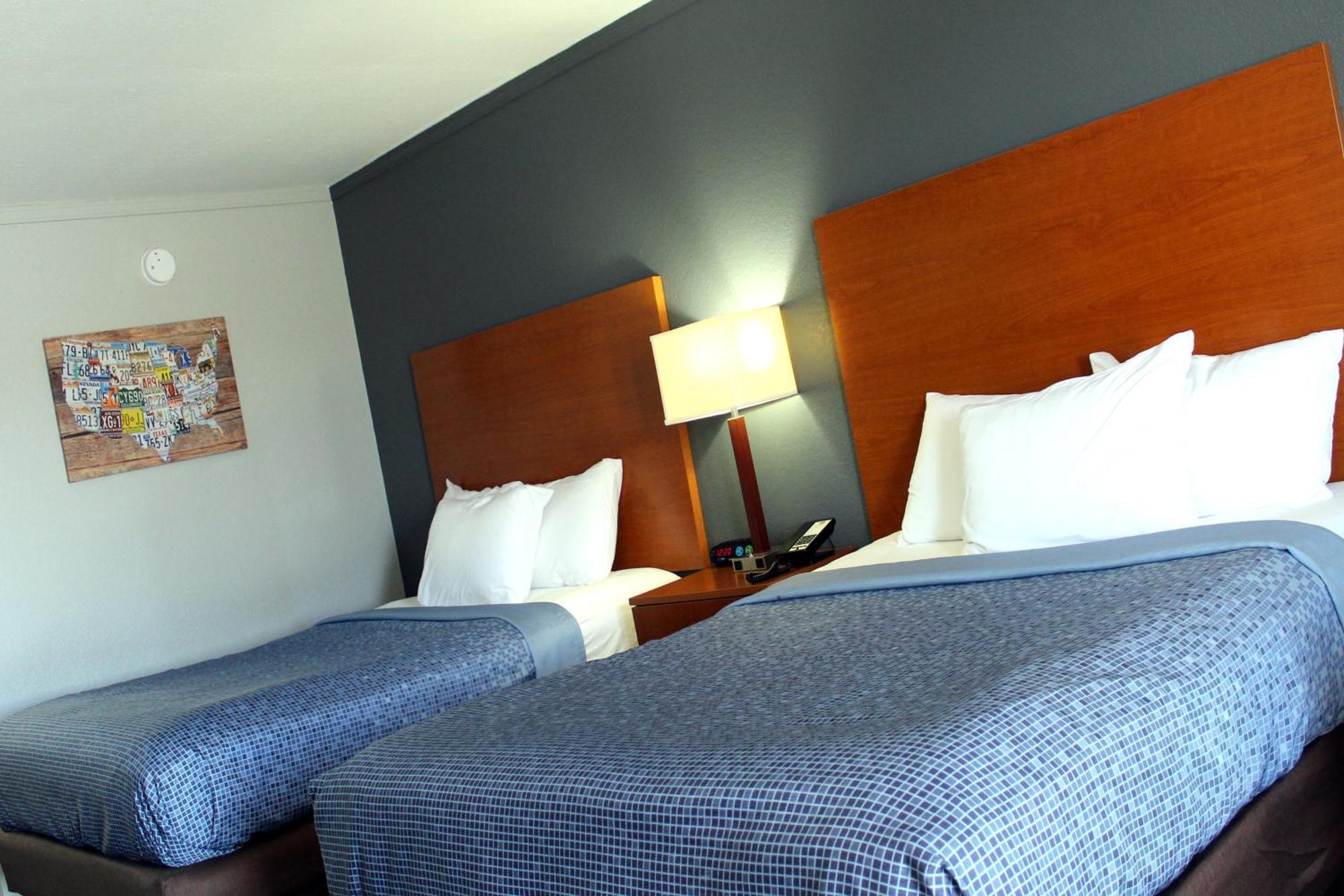 Econo Lodge Franklin Buitenkant foto