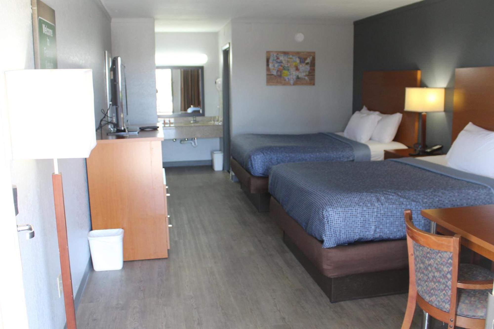 Econo Lodge Franklin Buitenkant foto