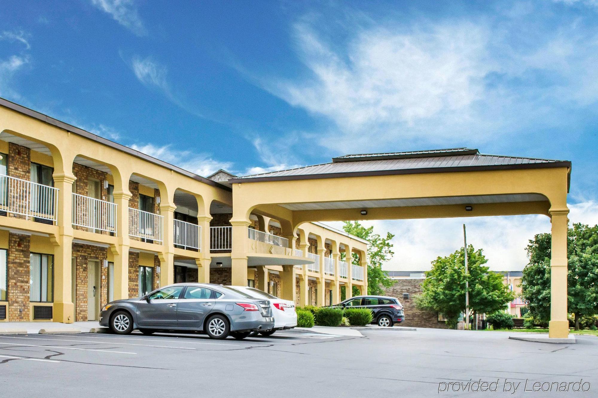 Econo Lodge Franklin Buitenkant foto