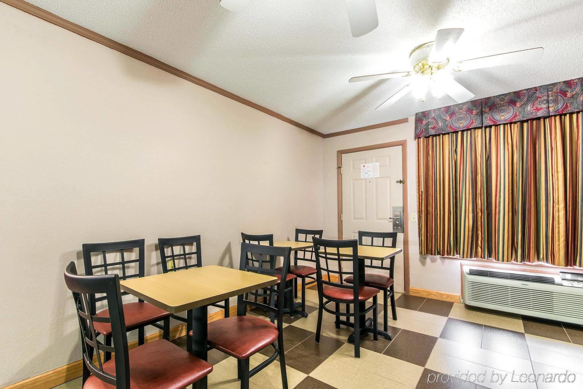 Econo Lodge Franklin Buitenkant foto