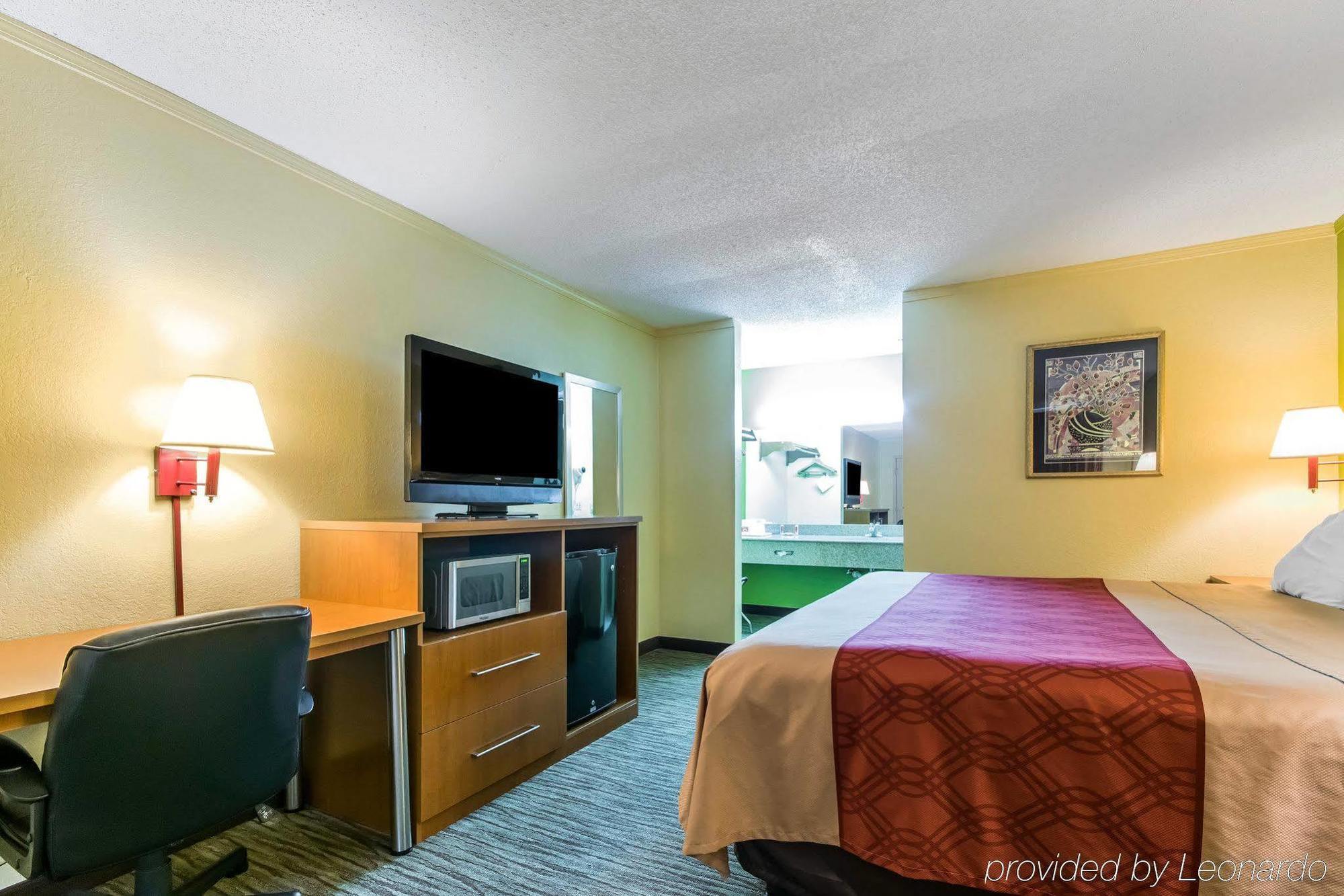 Econo Lodge Franklin Buitenkant foto
