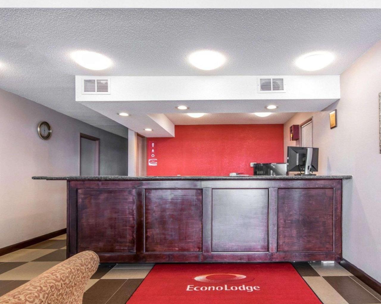 Econo Lodge Franklin Buitenkant foto